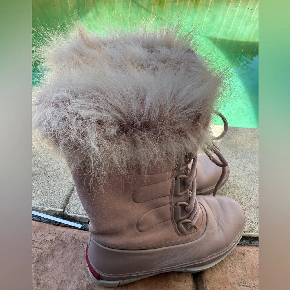 Sorel Taupe Fur-Trimmed Winter Boots